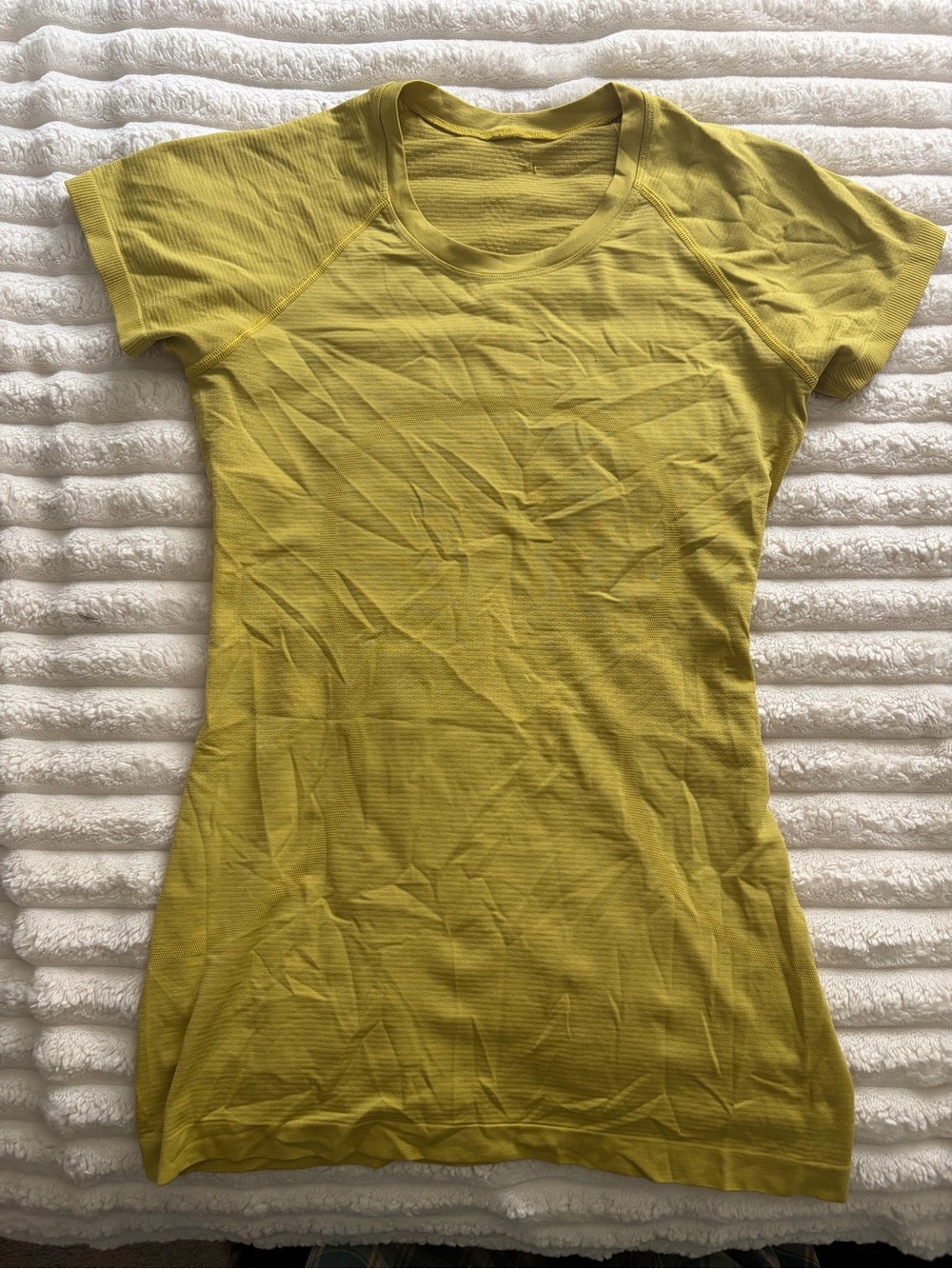 lululemon athletica Short-Sleeve Crew Top in Chartreuse
